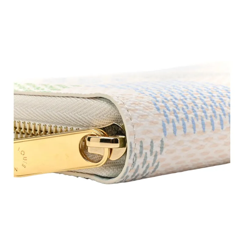LOUIS VUITTON Zippy Damar Canvas Wallet Women's Pistachio Green-3