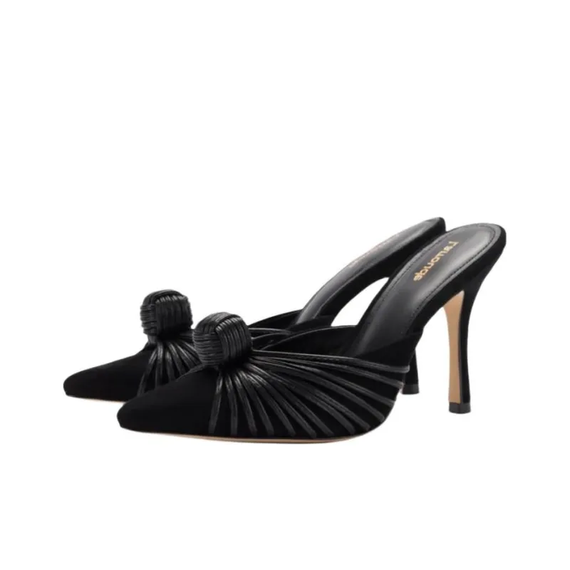 Larroude Closed Toe Slippers 9.6cm Women's Black-4