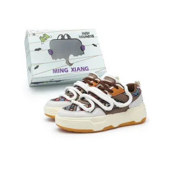 Singing Anti Slip Wear Resistant Low Top Skateboard Shoes Unisex