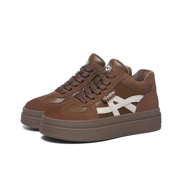 Golden Silk Rabbit Mid-Top Skateboard Shoes Women's-1