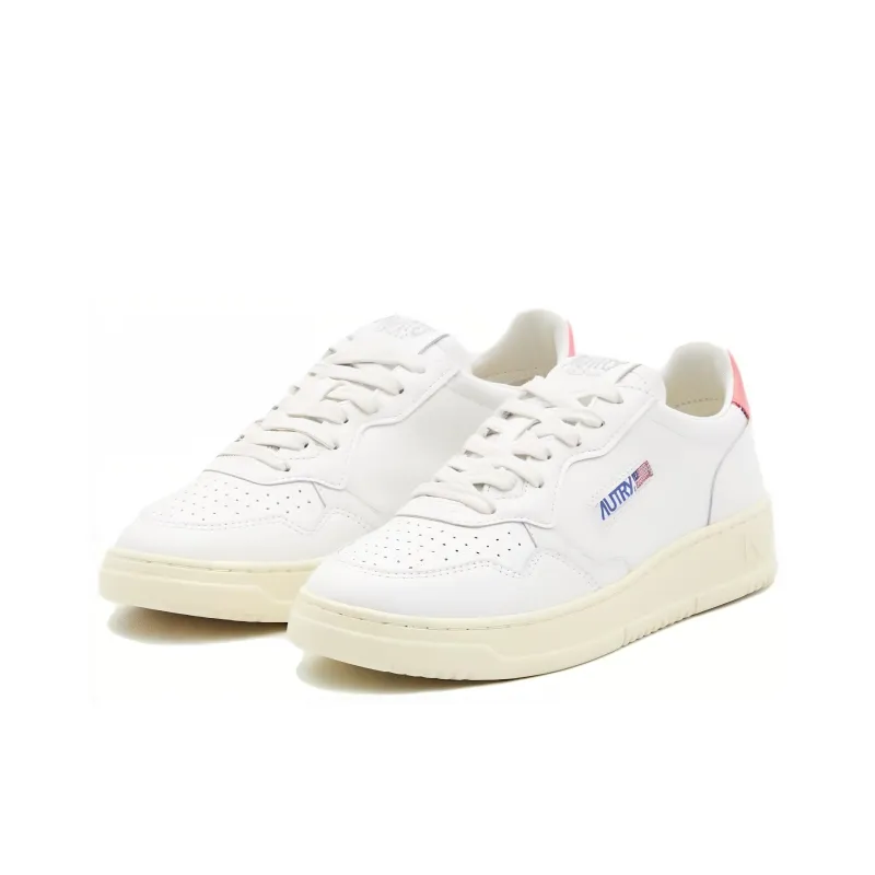 AUTRY Medalist Low Top Sneakers Women's-1