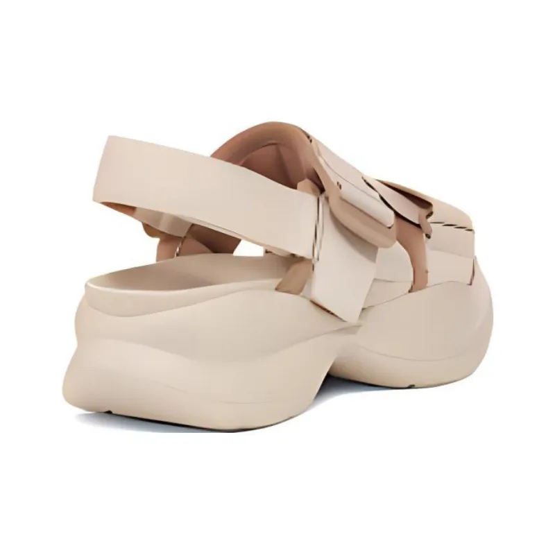 UGG La Camp 'Sand' Women's-2