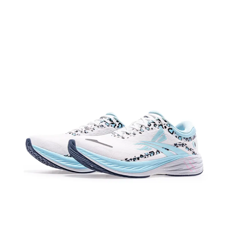 Volanti Panda Print Cushioning Anti-Slip And Wear-Resistant Low-Top Running Shoes Unisex-1