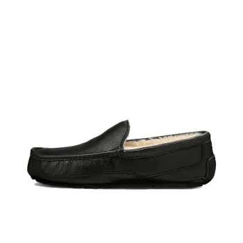UGG Ascot 'Black'