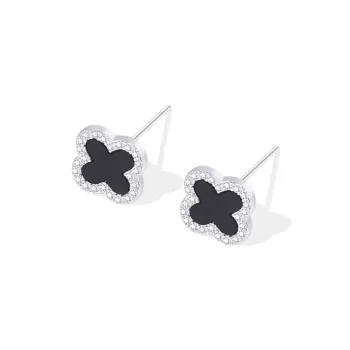 JOLLY NOTE Winter Atmosphere Feeling Stud Earrings Women's Good Luck