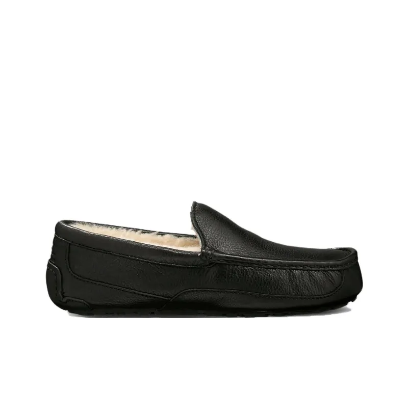 UGG Ascot 'Black'-1