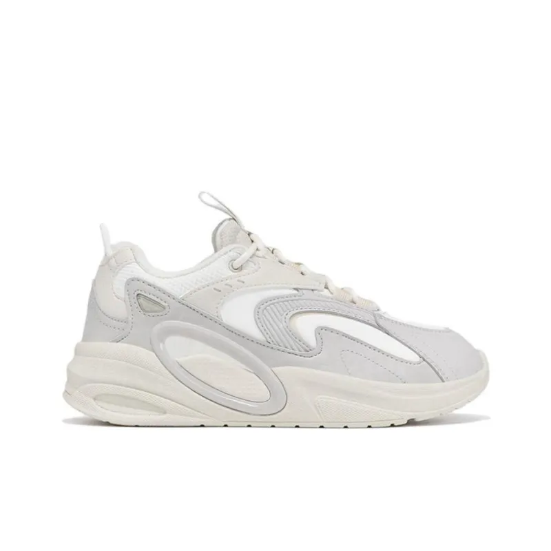 XTEP Lightning Abrasion Resistant Thermal Low Top Sports Casual Shoes Women's White Gray-1
