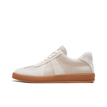 RHYTHM OF JOY Warm Slip Resistant Lightweight Low Top Skateboard Shoes Women's