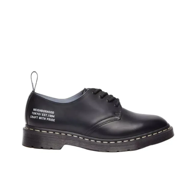Dr. Martens Smiths Neighborhood Black-1