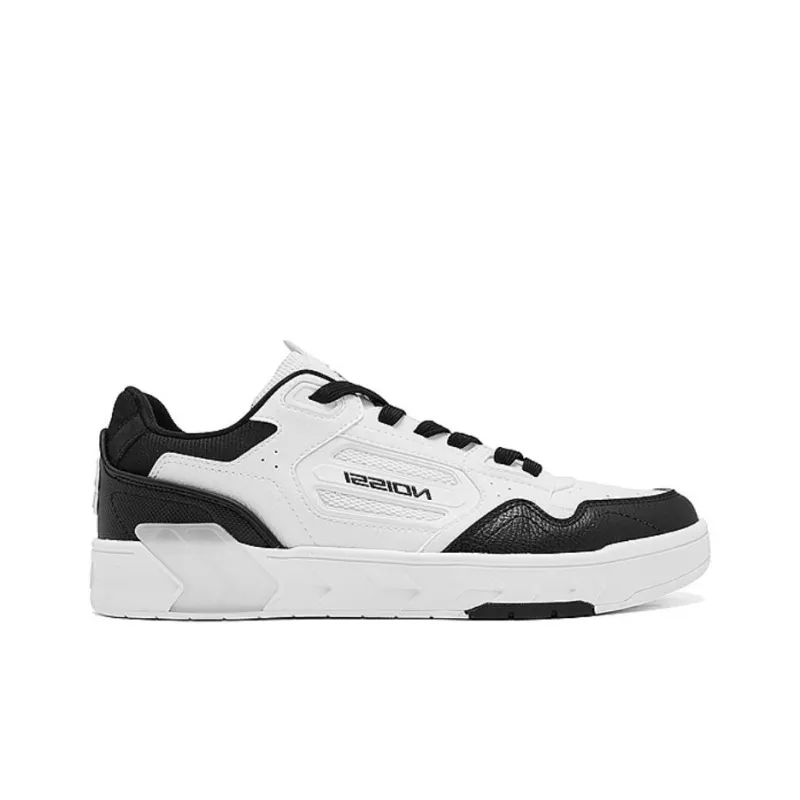QIAODAN Abrasion Resistant Breathable Low Top Skateboard Shoes Men's White Black-1