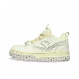 Ivory White/Light Beige White