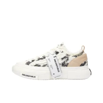 SMILEREPUBLIC INCEPTION 70s Anti Slip And Wear Resistant Height Increasing Low Top Canvas Shoes Unisex Black White