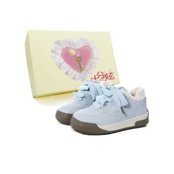 FULLXUAN Warm Slip Resistant Cushioning Wear Resistant Low Top Skateboard Shoes Women's Box Included