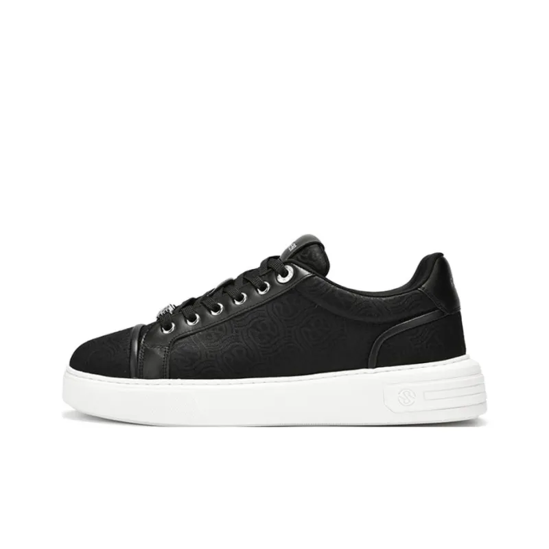 RARE Low Top Skateboard Shoes Men's Black-0