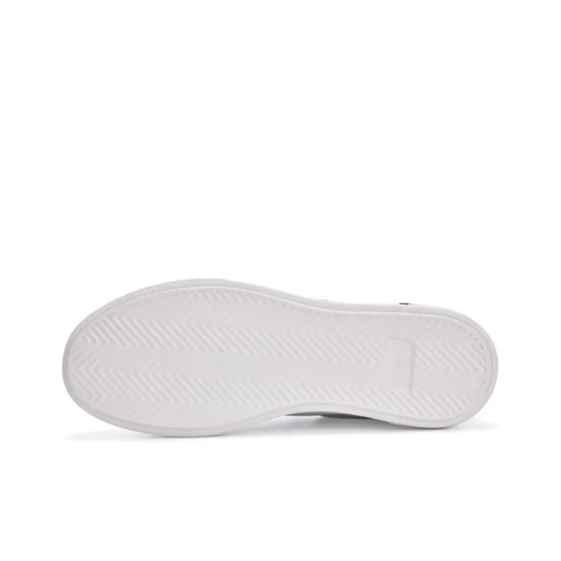 RARE Low Top Skateboard Shoes Men's White-3