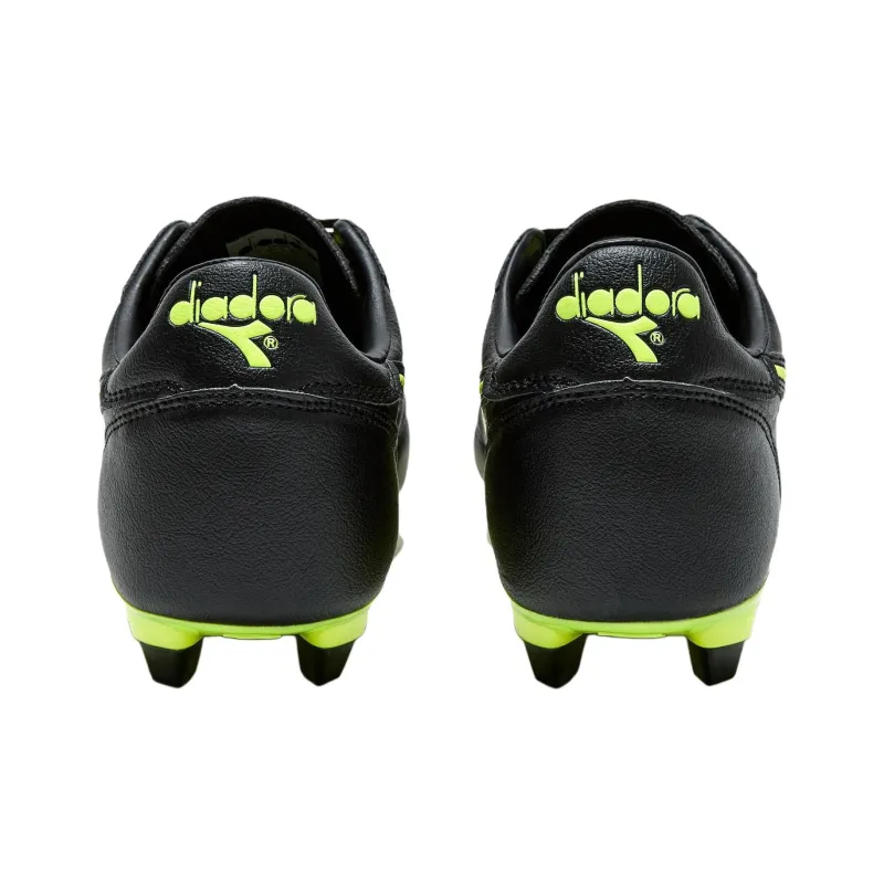 Diadora Anti Slip Wear Resistant Soccer Shoes Men's Black-3