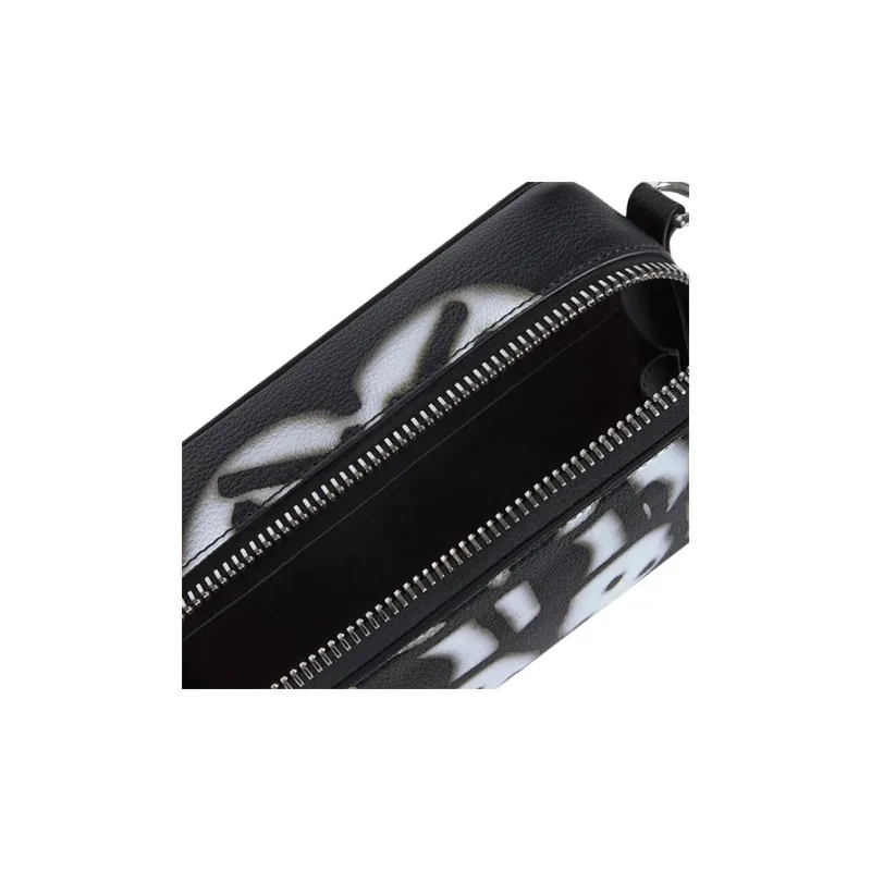 GIVENCHY Chito Collaboration Grain Sheepskin Camera Bag, Shoulder Bag, Crossbody Bag Men's Black-5