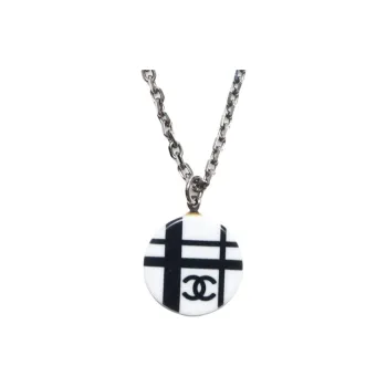 CHANEL 2005 Cc Logo Necklace