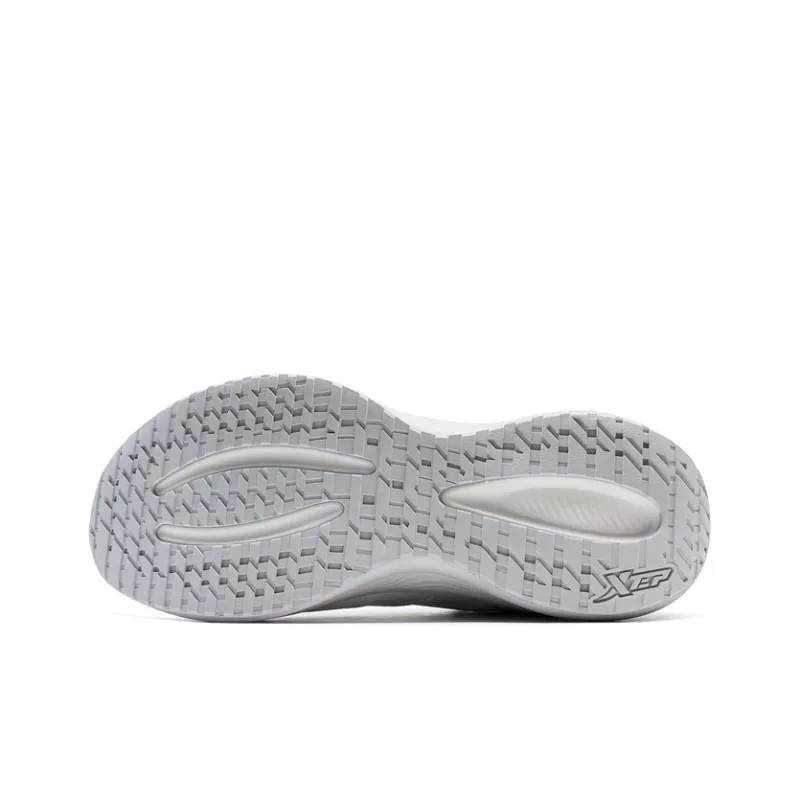 XTEP Chasing Clouds 2nd Generation Cushioning Rebound Low Top Running Shoes Men's White Gray-6