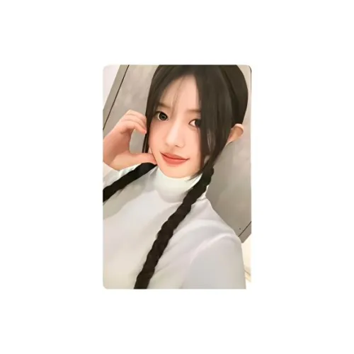 HYBE Illit Gift Mini 1 Special[Super Real Me]Album Photo Card Real Me Ver. A Edition Celebrity Cards Single Disc