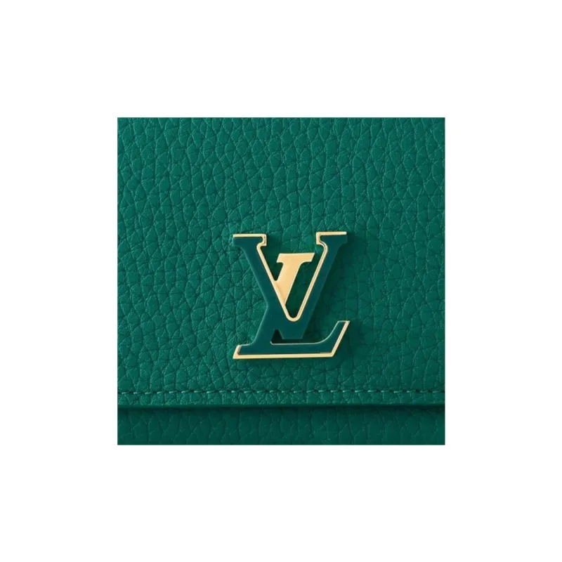 LOUIS VUITTON Capucines Leather Wallet Unisex Emerald Green-4