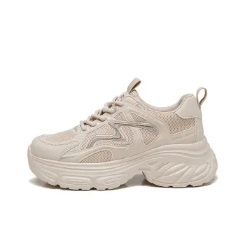 Bull Charm Abrasion Resistant Low Top Chunky Sneakers Women's