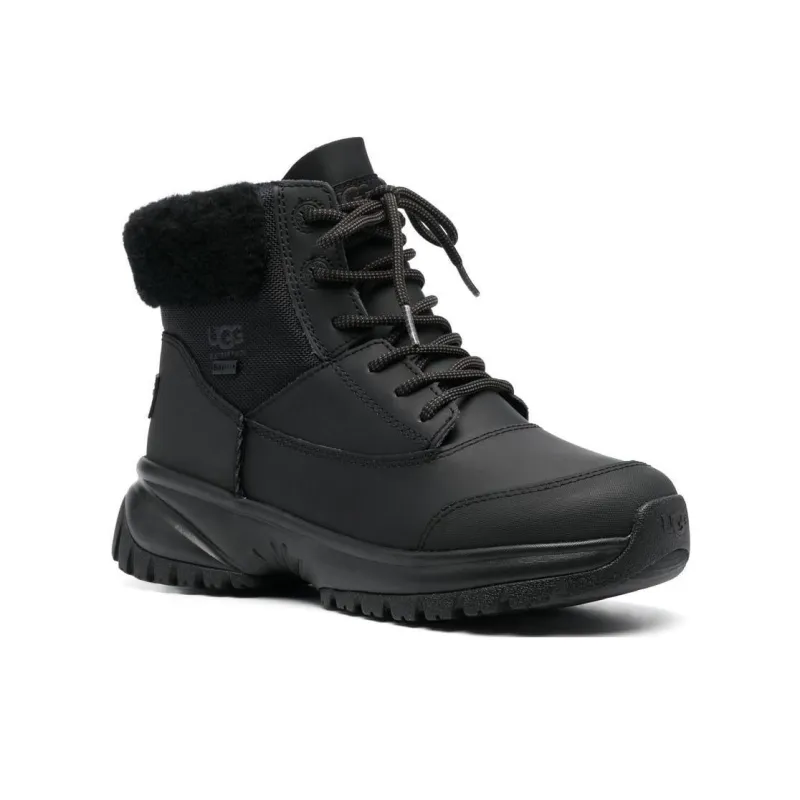 UGG Ankle Boots Women's Black-1