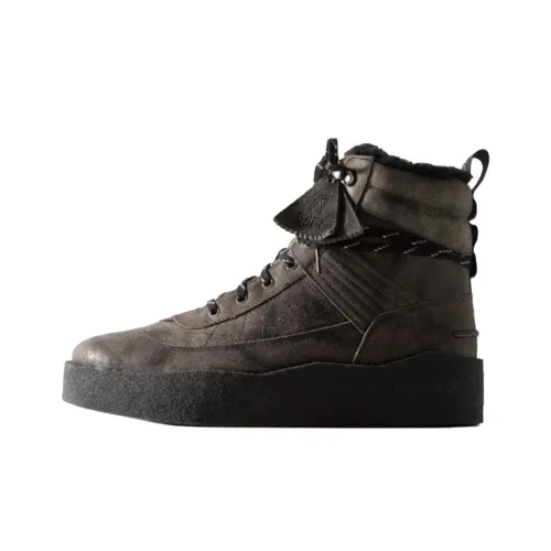 Clarks Originals Rushden Boot Ronnie Fieg 8th Street Shearling Smoke Grey