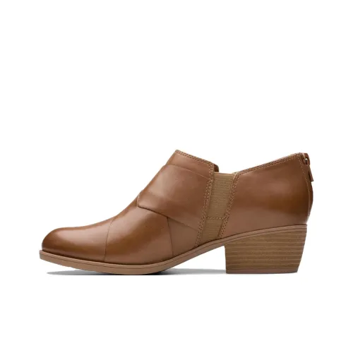 Clarks Chunky Heel High Heels 4.4cm Women's Sand
