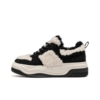 SHOESZOOO Fuzzy Skateboard Shoes Warm Wear Resistant Slip Resistant Low Top Casual Shoes Women's Black White