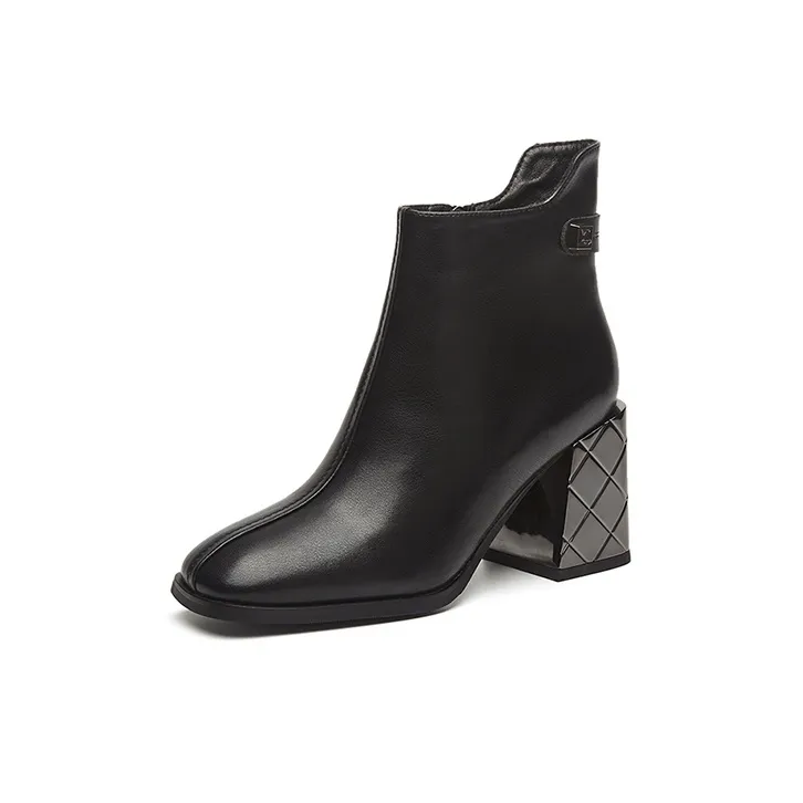 DAPHNE Ankle Boots Women's White/Black-4
