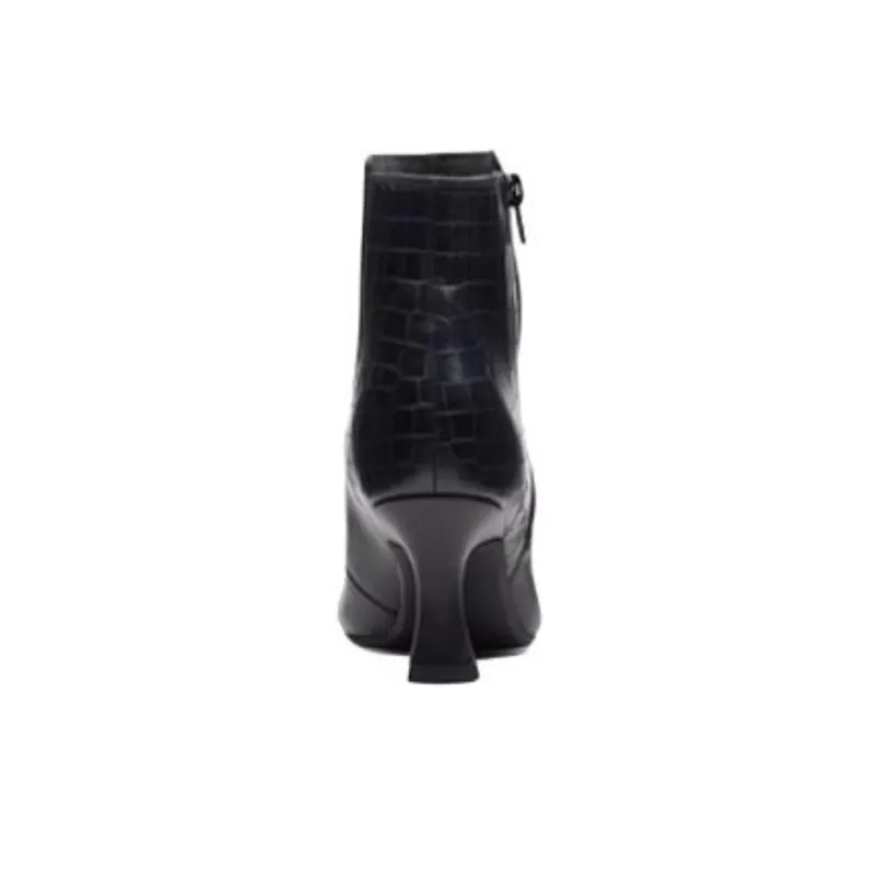 Clarks Ankle Boots 7cm Women's Black-2