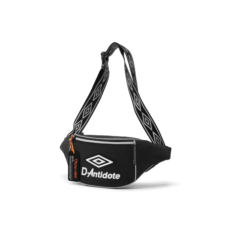 Umbro Polyester Fanny Pack Regular Unisex Gaze Black-2