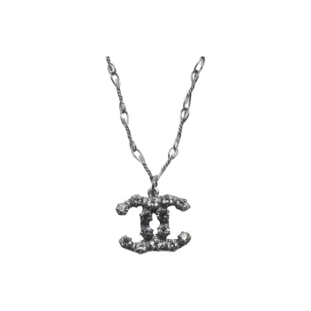 CHANEL 2010 Cc Logo Necklace