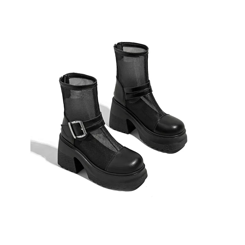 A Poinsettia Princess Ankle Boots Women's-6