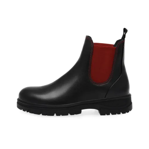 STEVE MADDEN Conclude Short Chelsea Boots Women's
