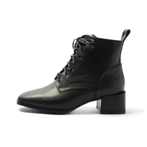STEVE MADDEN Martin Boots Women's Black/Ecru