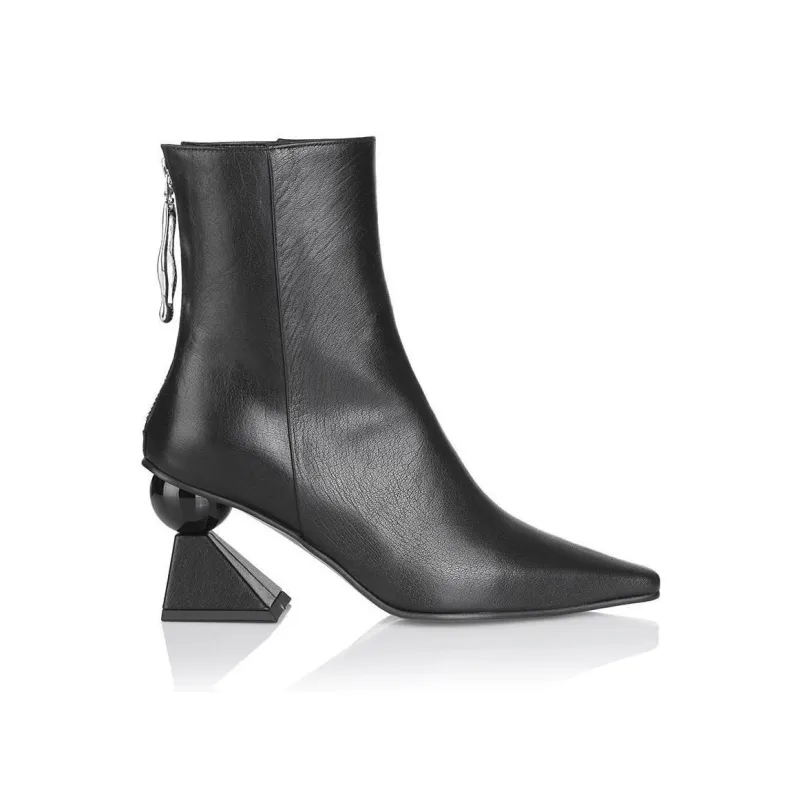 YUUL YIE Ankle Boots Women's Black-1
