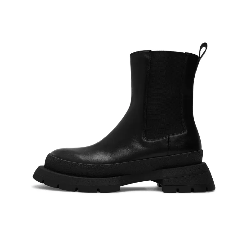 TOOMANYSHOES Britton Short Chelsea Boots Women's-4