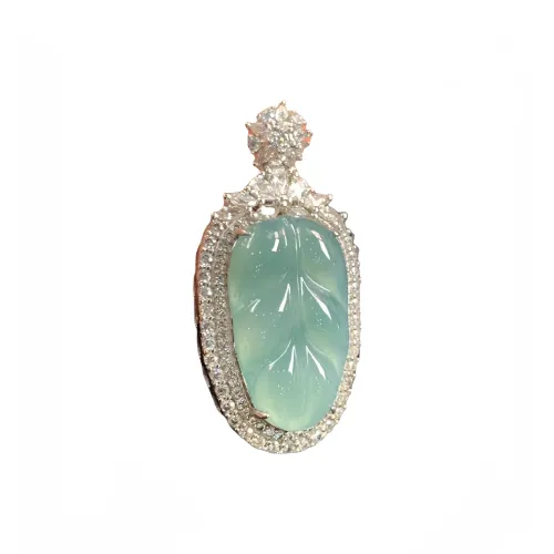 Noritake Glutinous Jade Jadeite Necklaces Unisex