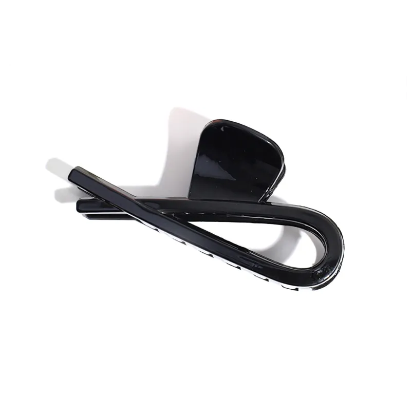 MIDNIGHT MOMENT Plastic Hair Clips Women's-0