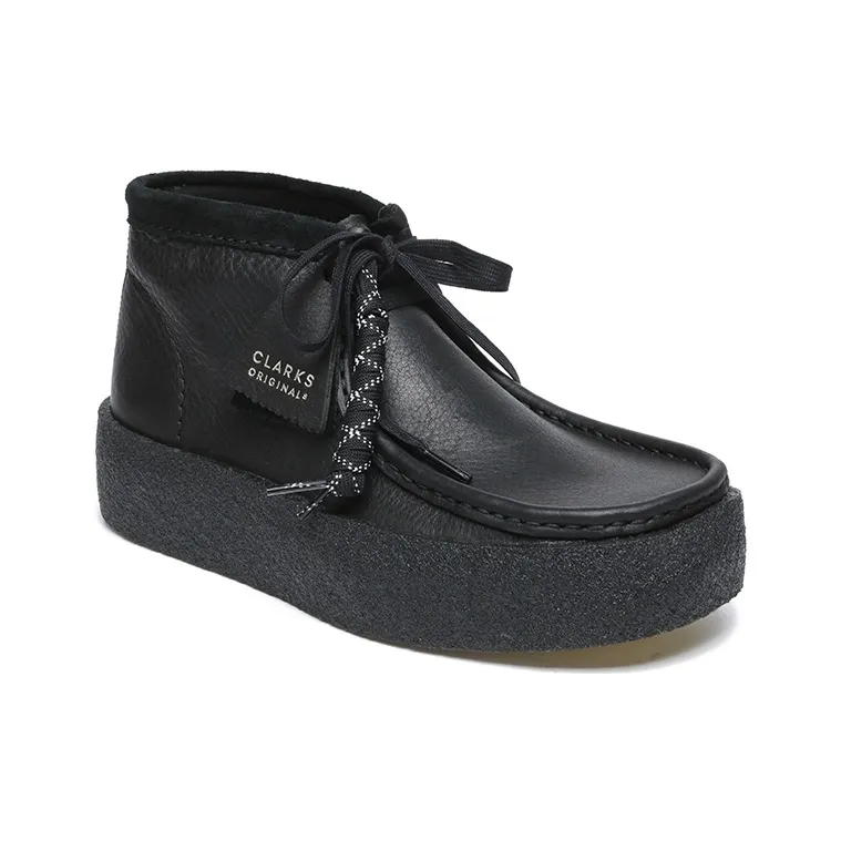 Supreme × Clarks Wallabee 