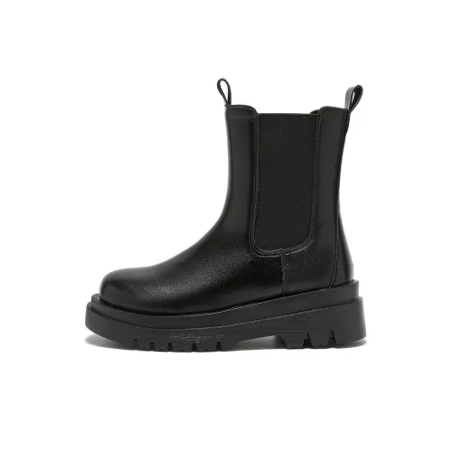 Medd Short Chelsea Boots Women's Black