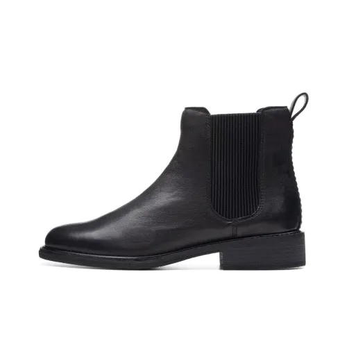 Clarks Short Chelsea Boots 2cm Women's Black