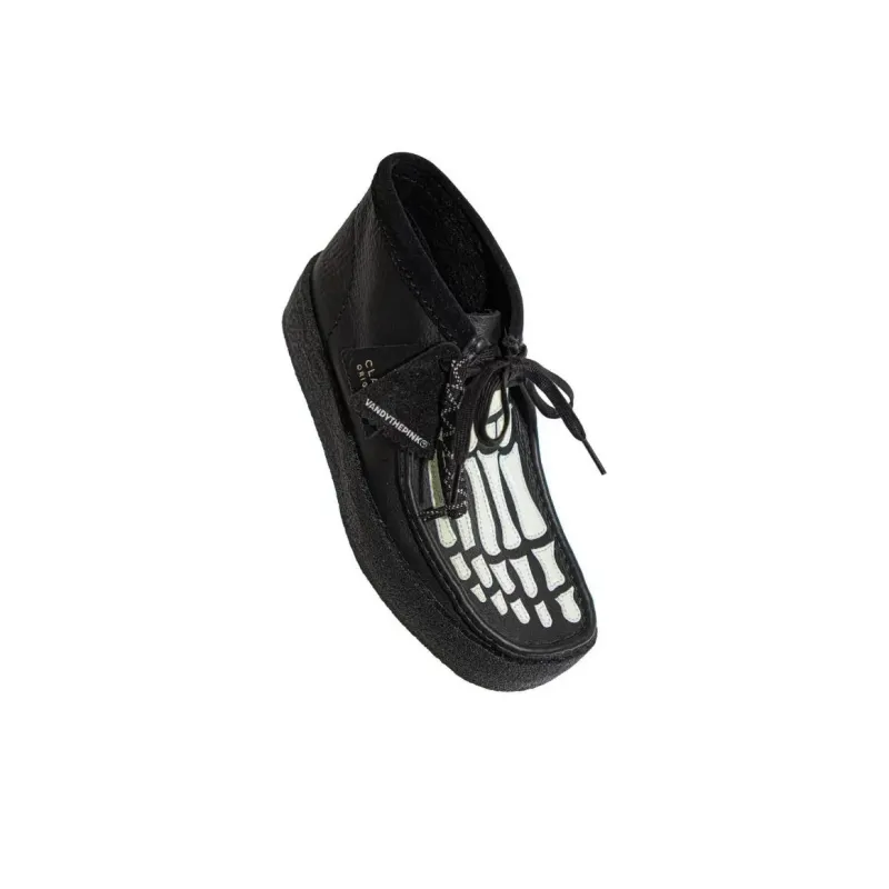 Vandy The Pink x Clarks Wallabee Ankle Boots Women's Black White-1