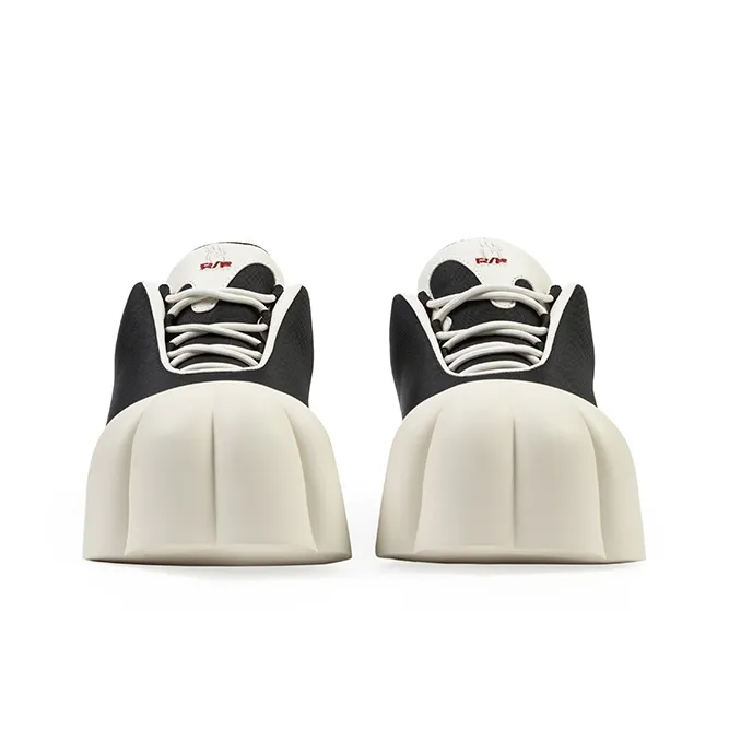 ugg chukka boots en cuir a lacets noir footwear