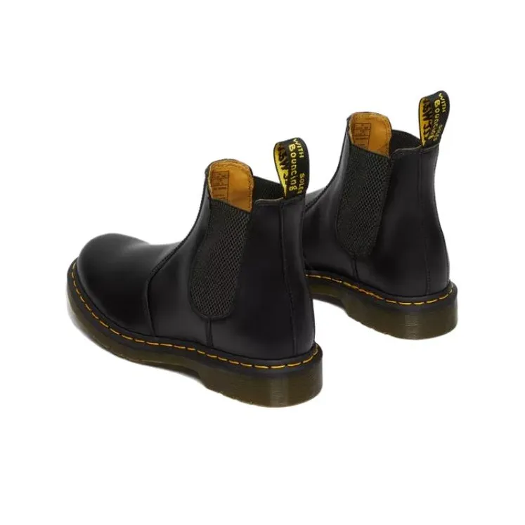 Dr. Martens 2976 Smooth Leather Chelsea Boot Black-3