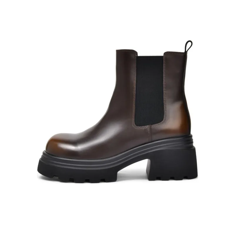 TOOMANYSHOES Road Travel Chelsea Boots Women's-5
