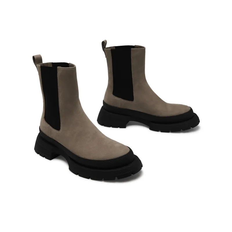 TOOMANYSHOES Britton Short Chelsea Boots Women's-1
