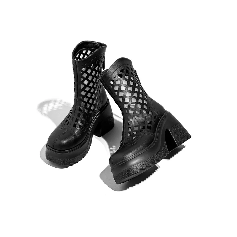 A Poinsettia Princess Ankle Boots Women's-9